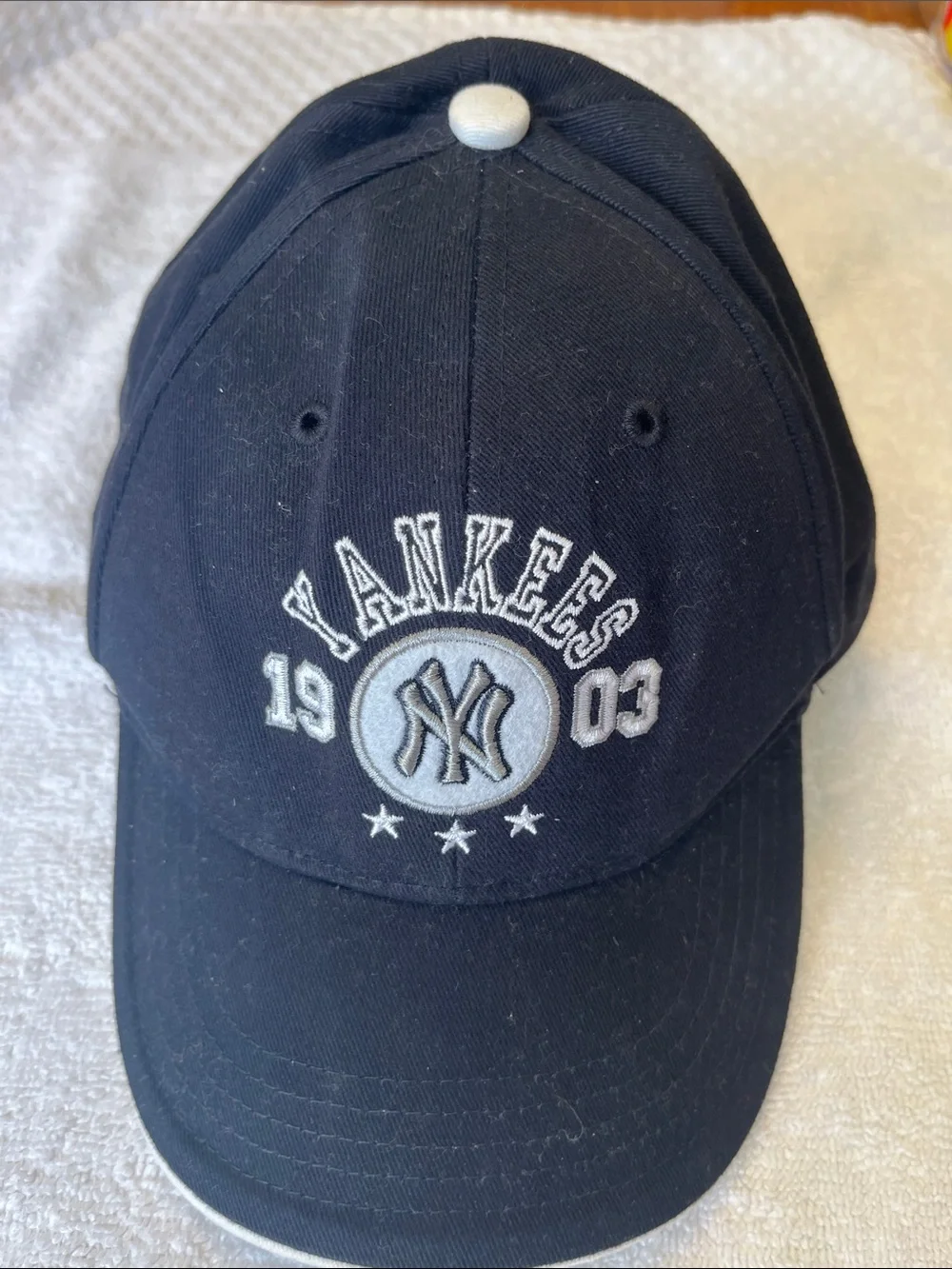 New York Yankees Toddler Black Baseball Cap with White Embroidery